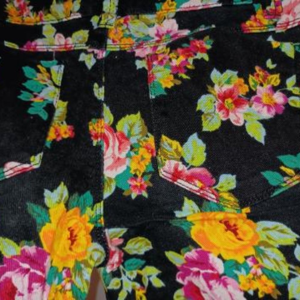 Mudd Floral Jeans - Picture 2 of 3